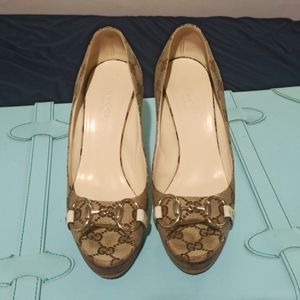 Gucci Malaga kid horsebit peep toe pumps